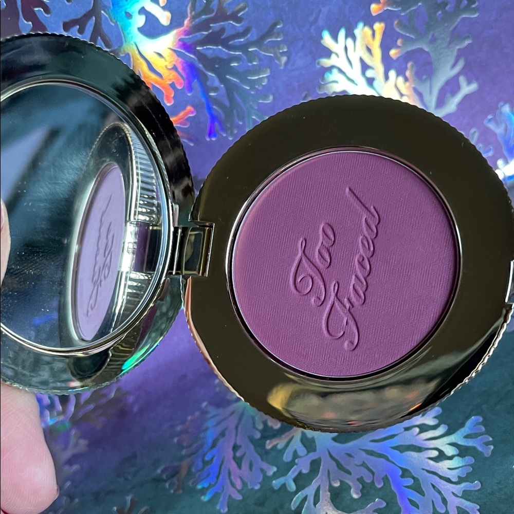 Too Faced New Blurring Blush BERRY DREAMY